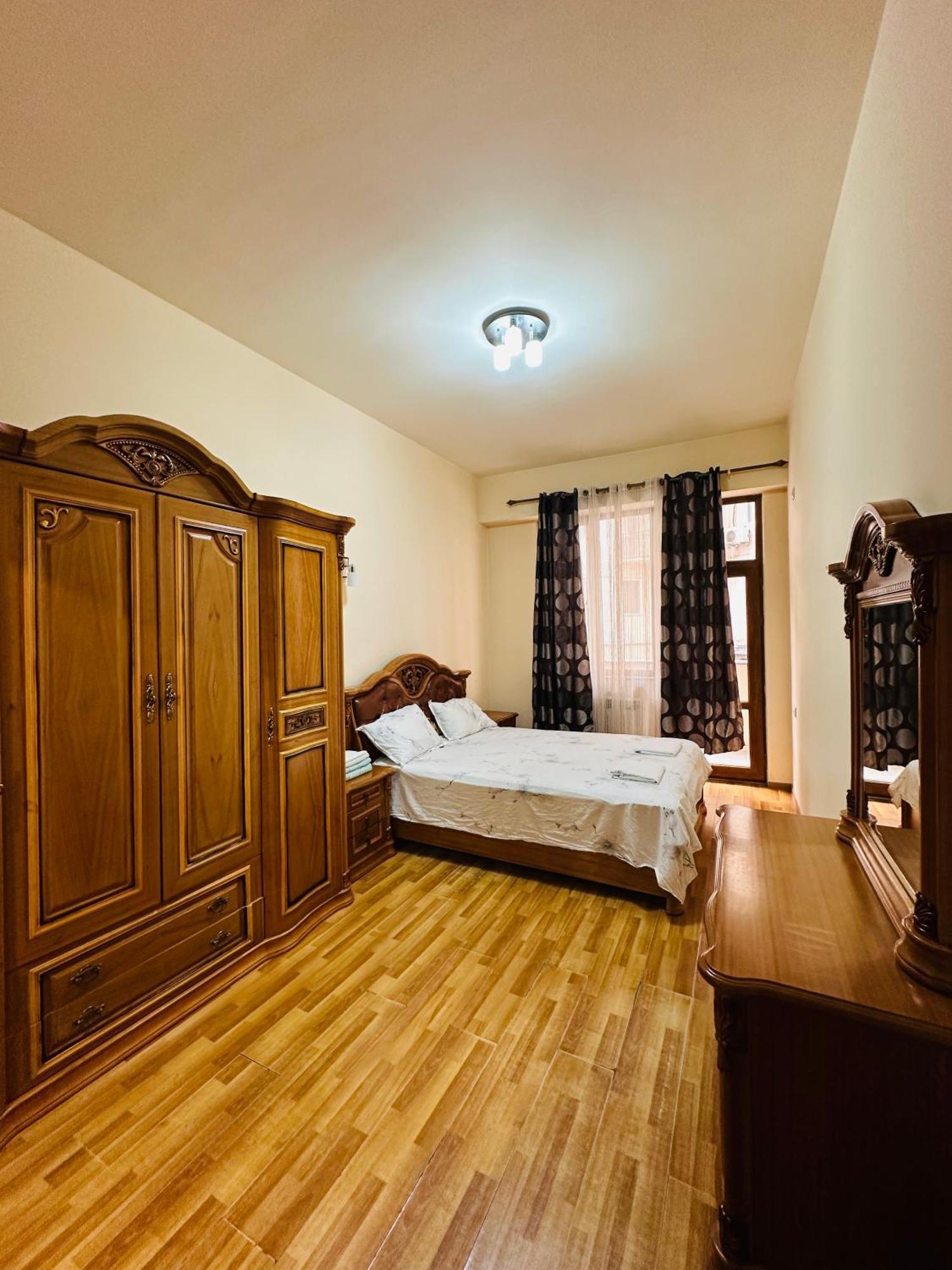 Sakharov Residence, Small Center Ереван Екстериор снимка